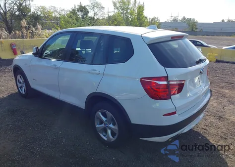 2011 BMW X3 xDrive28I z USA, uszkodzony, nr VIN 5UXWX5C53BL714778